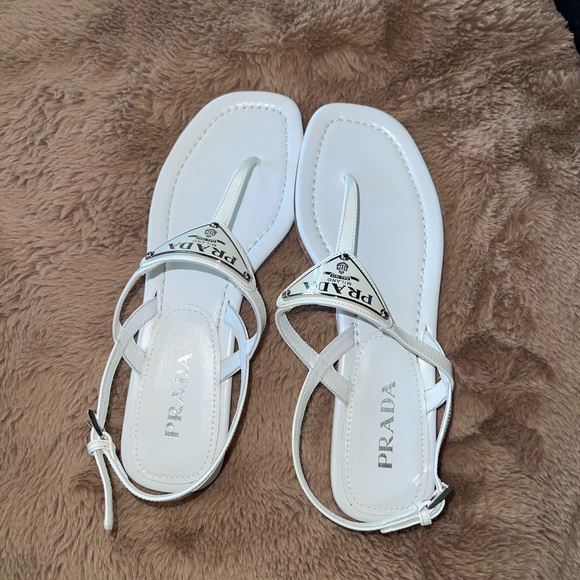 Prada - Patent leather thong sandals in white - Picture 3 of 8